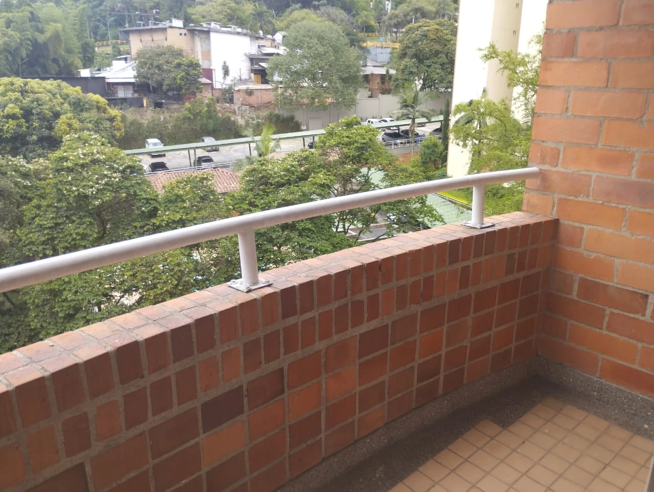 Apartamento en arriendo poblado Castropol