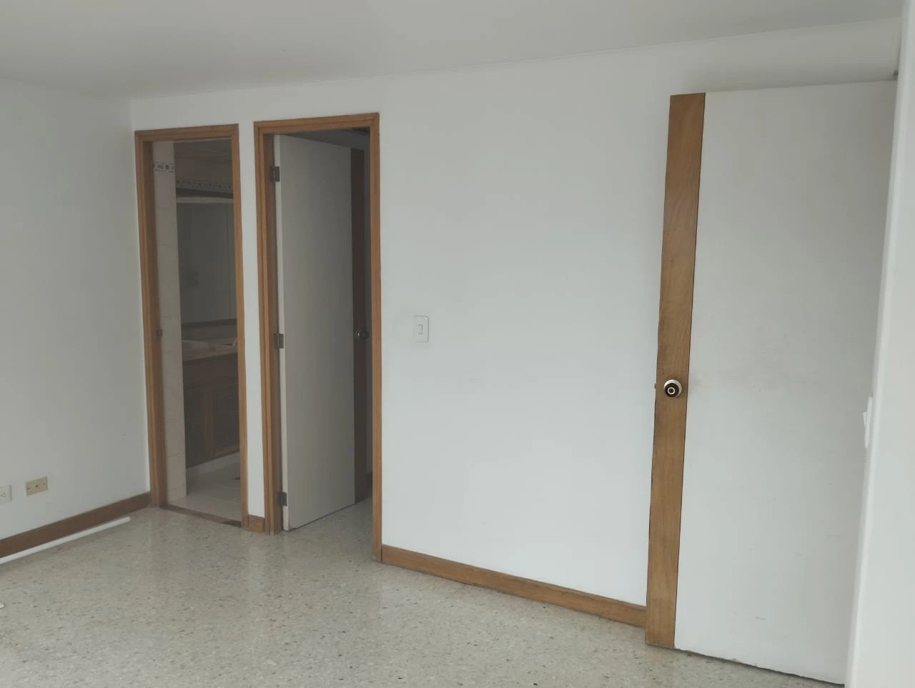 Apartamento en arriendo poblado Castropol