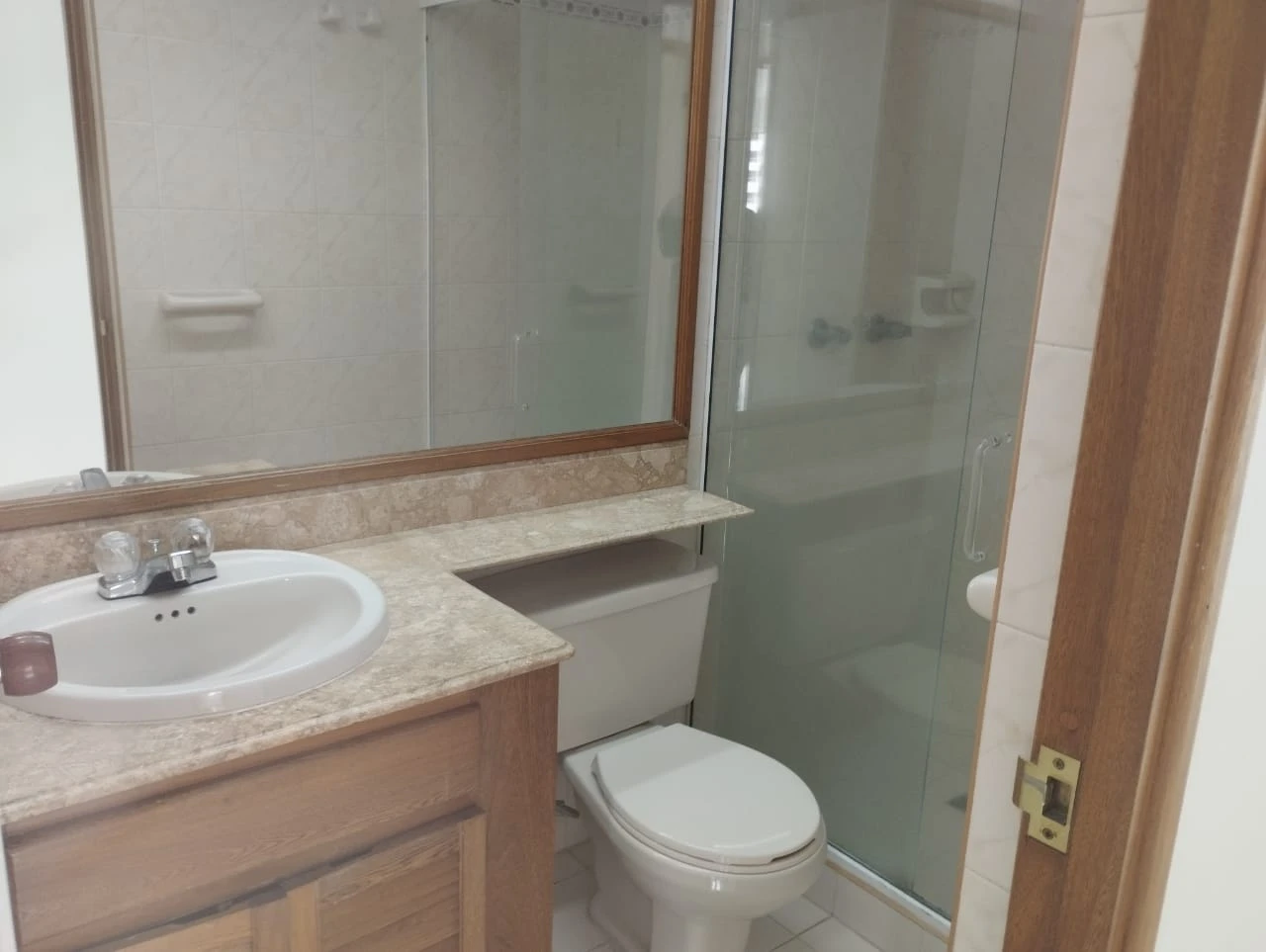 Apartamento en arriendo poblado Castropol