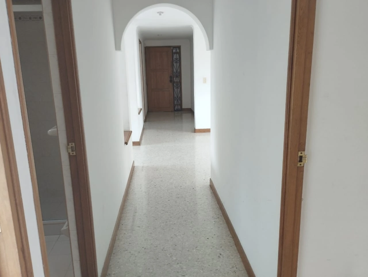 Apartamento en arriendo poblado Castropol
