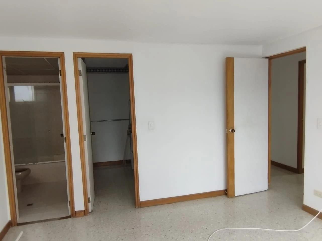 Apartamento en arriendo poblado Castropol