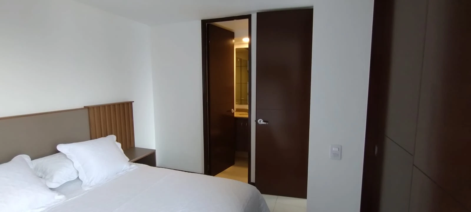 Apartamento amoblado en arriendo sector ciudad del rio