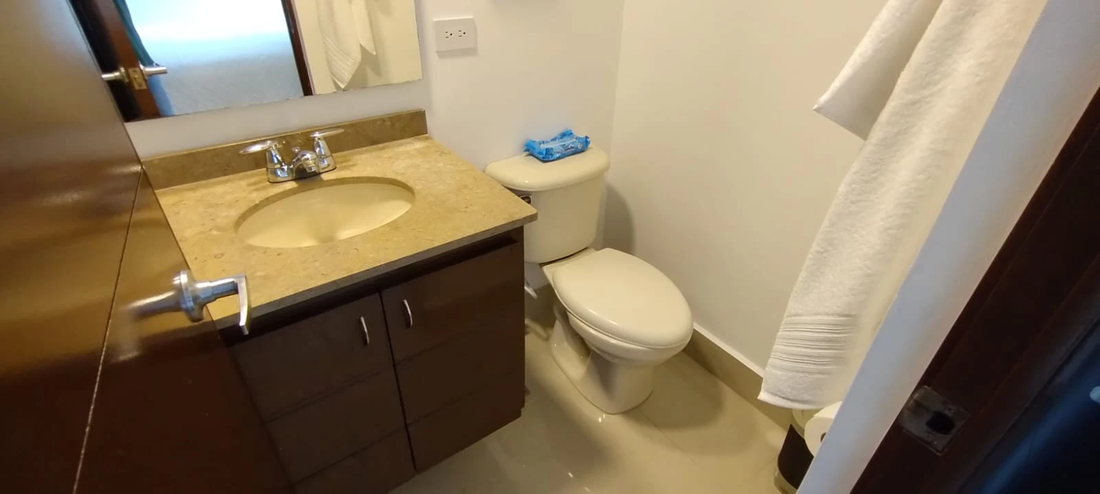 Apartamento amoblado en arriendo sector ciudad del rio