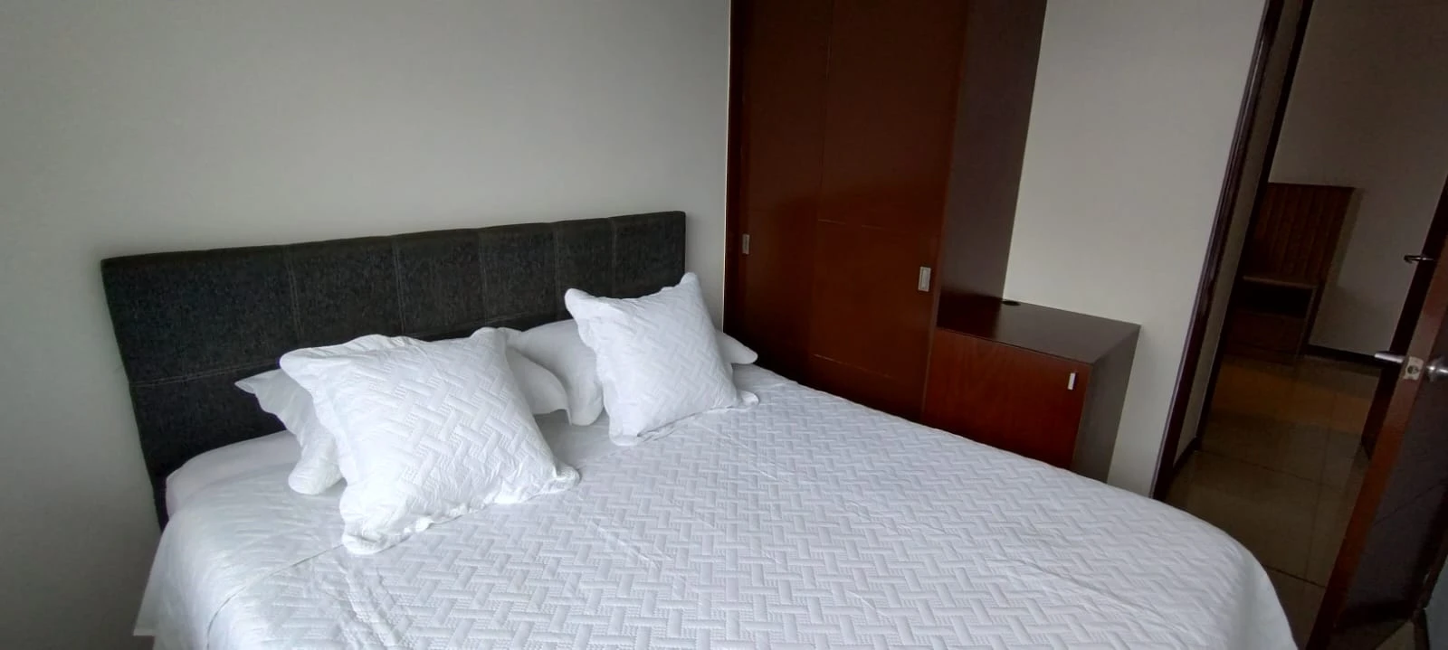 Apartamento amoblado en arriendo sector ciudad del rio