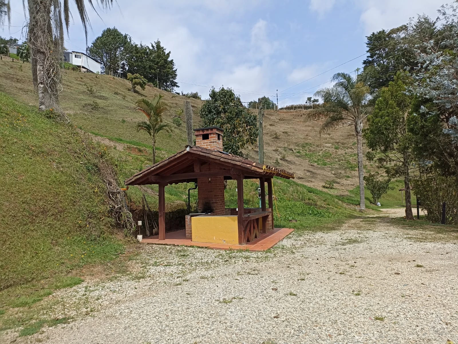 Casa finca para arriendo en las Cuchillas de San José