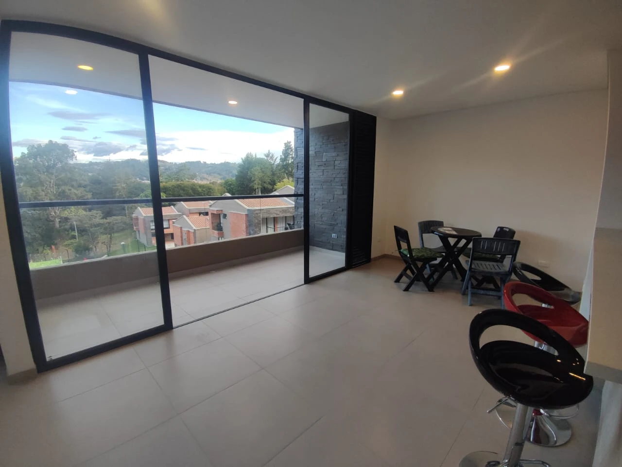 APARTAMENTO EN ARRIENDO EN EL RETIRO