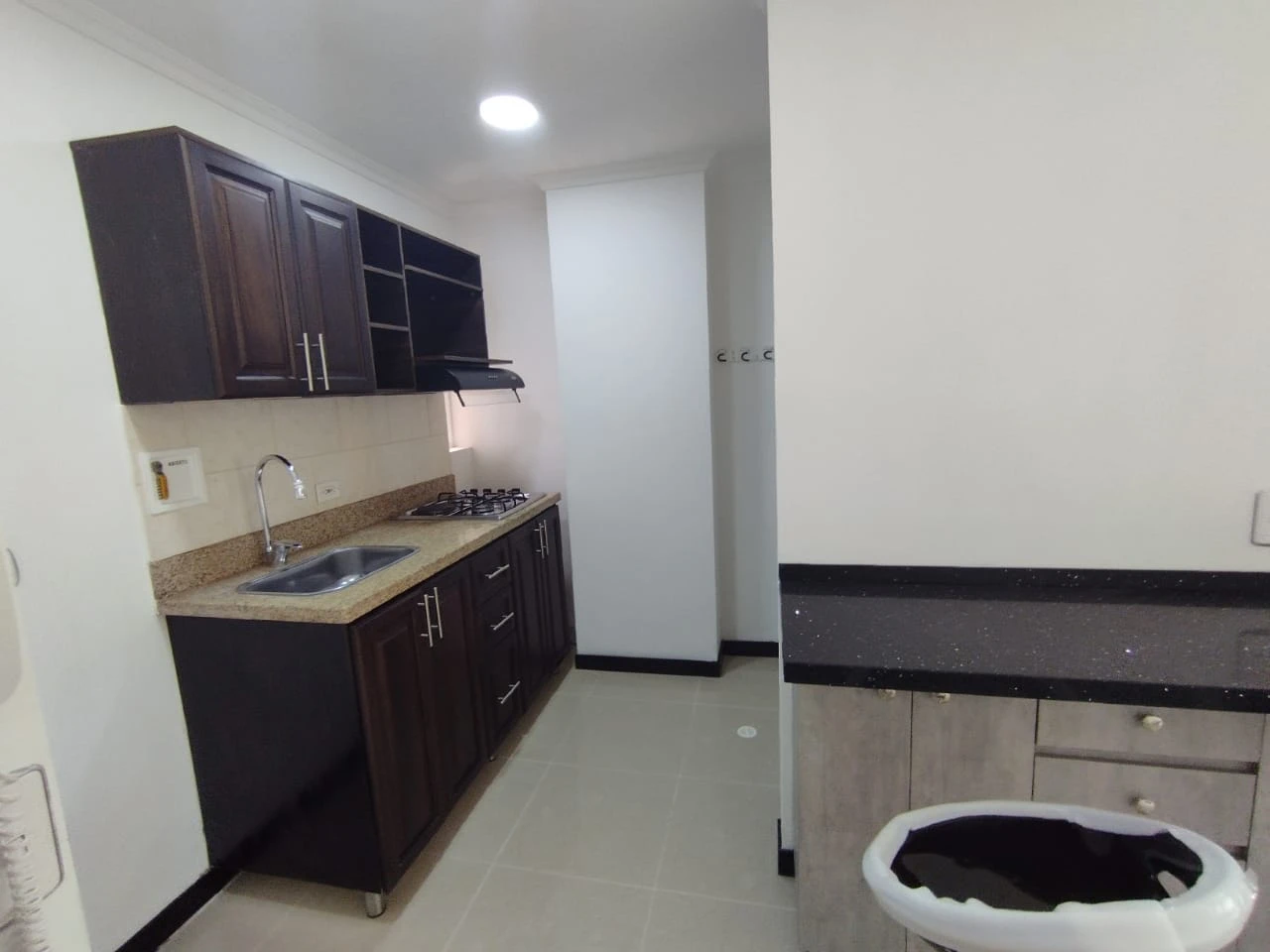 APARATAESTUDIO EN ARRIENDO SECTOR LAURELES