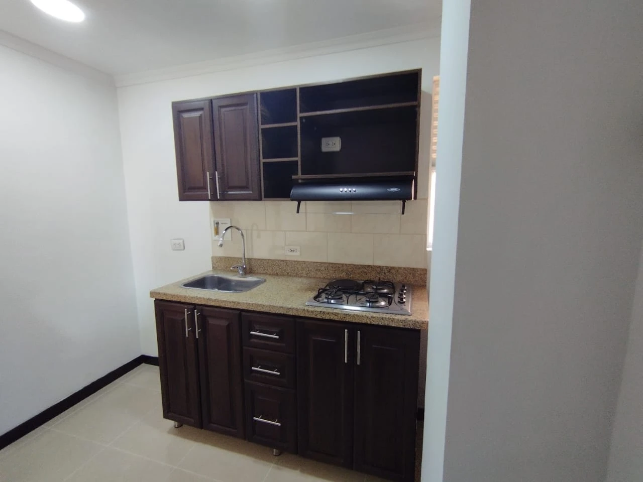 APARATAESTUDIO EN ARRIENDO SECTOR LAURELES
