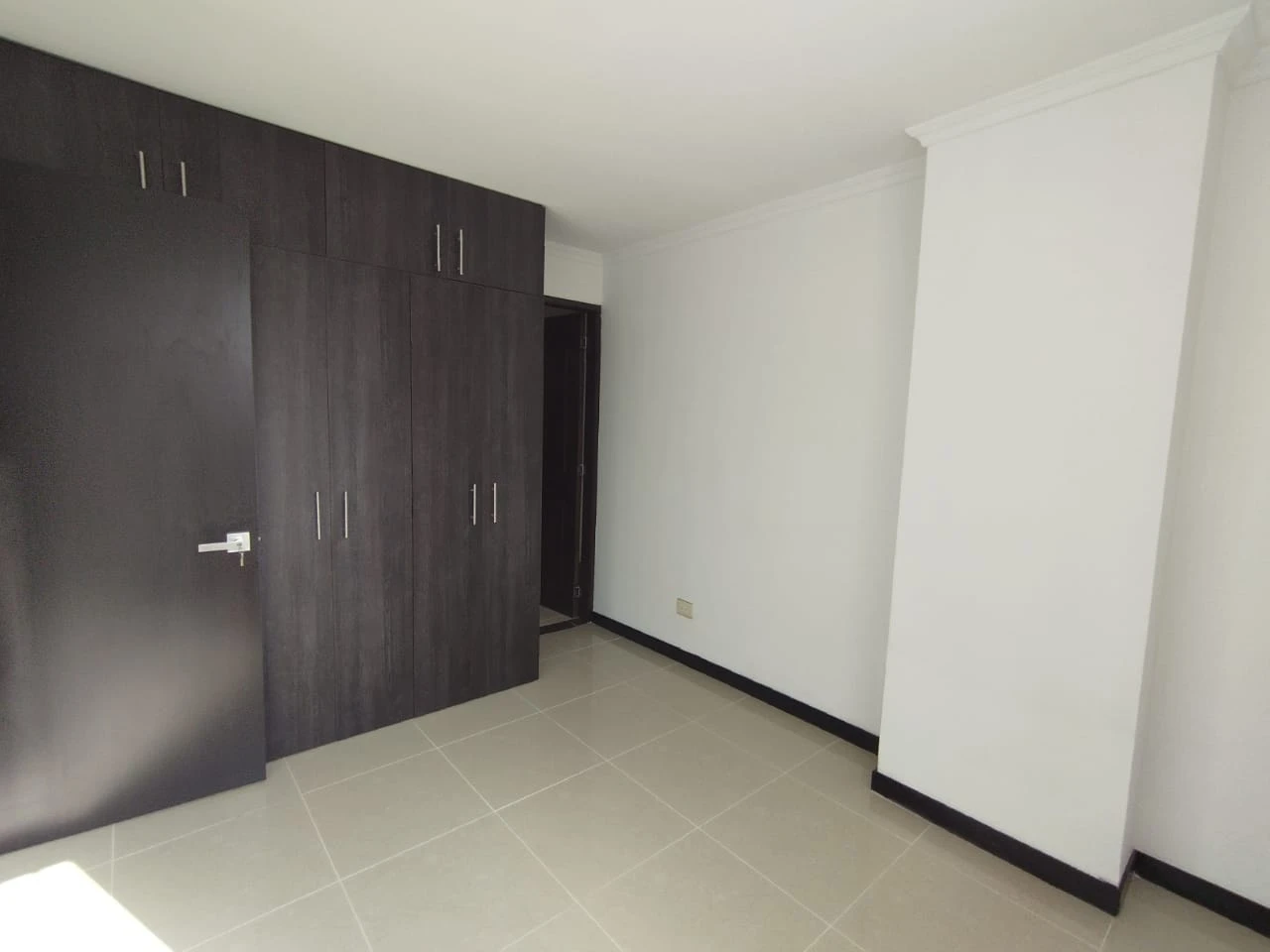 APARATAESTUDIO EN ARRIENDO SECTOR LAURELES