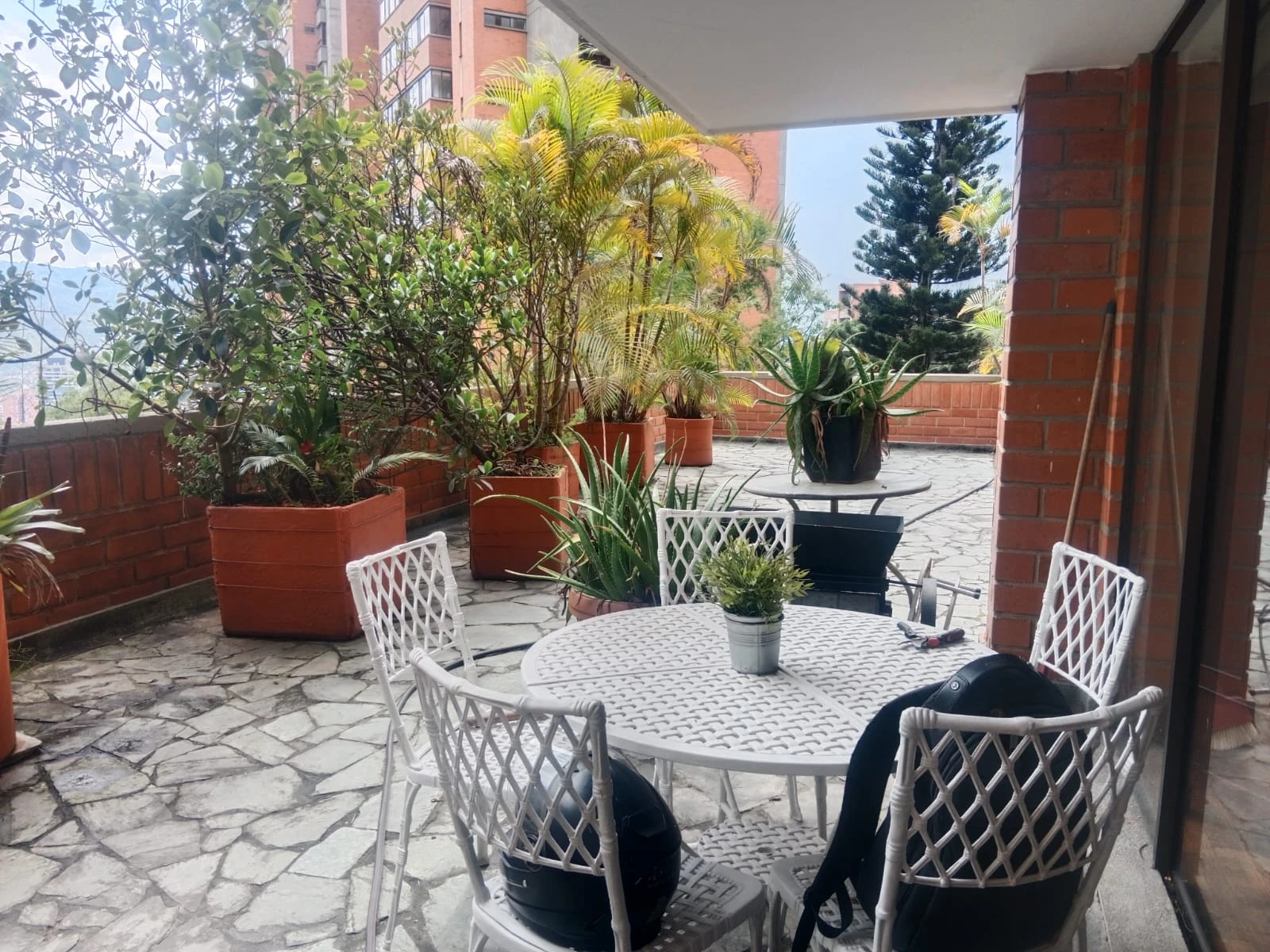 ARRIENDO APARTAMENTO EN EL POBLADO