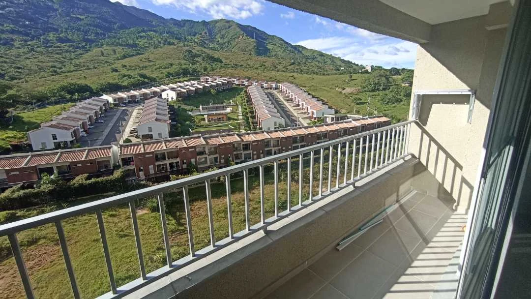 Se arrienda apartamento en sector navarra unidad cerrada.