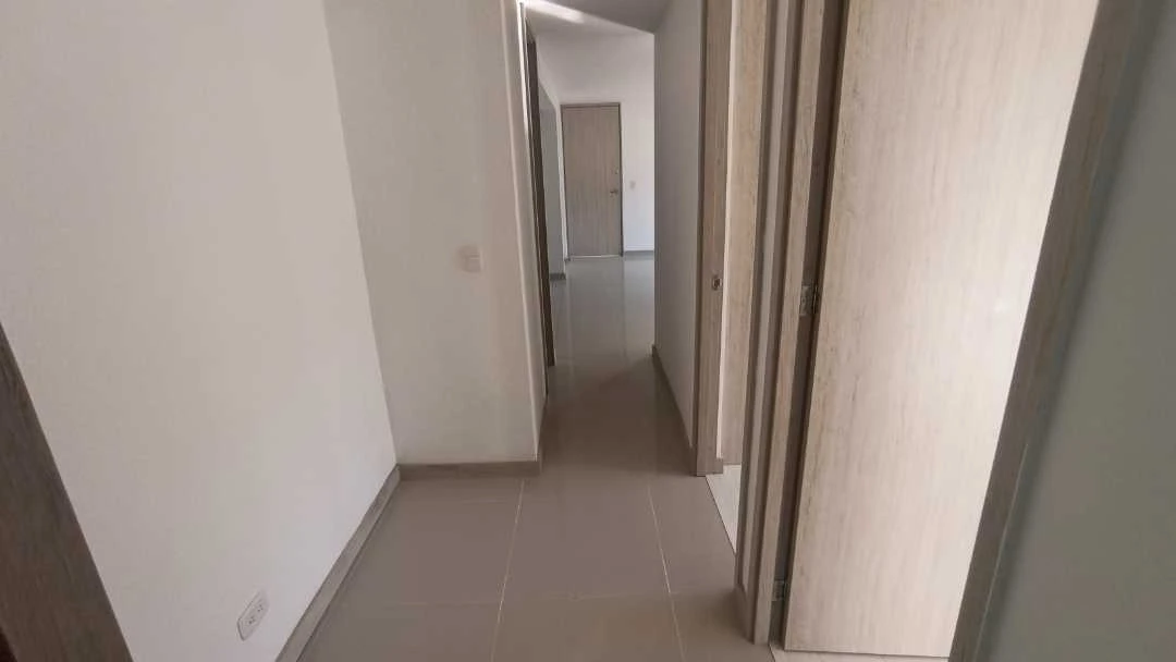 Se arrienda apartamento en sector navarra unidad cerrada.