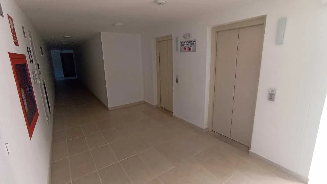 Se arrienda apartamento en sector navarra unidad cerrada.