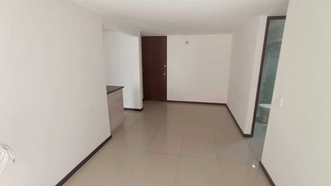 Se arrienda apartamento en sector madera cerca ala estación