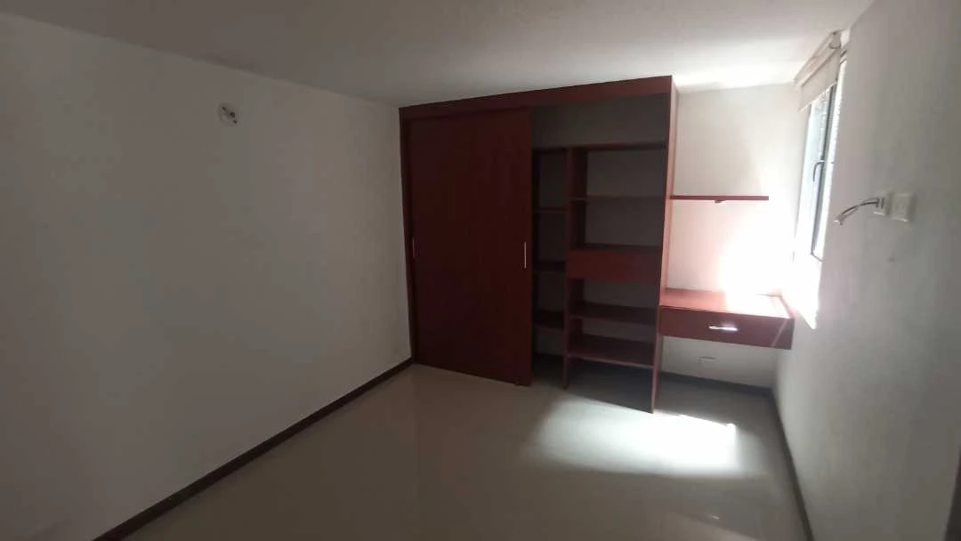 Se arrienda apartamento en sector madera cerca ala estación