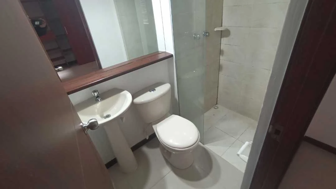 Se arrienda apartamento en sector madera cerca ala estación