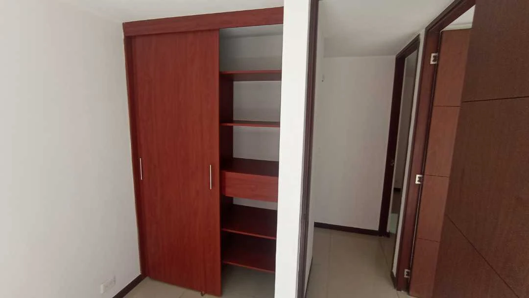 Se arrienda apartamento en sector madera cerca ala estación