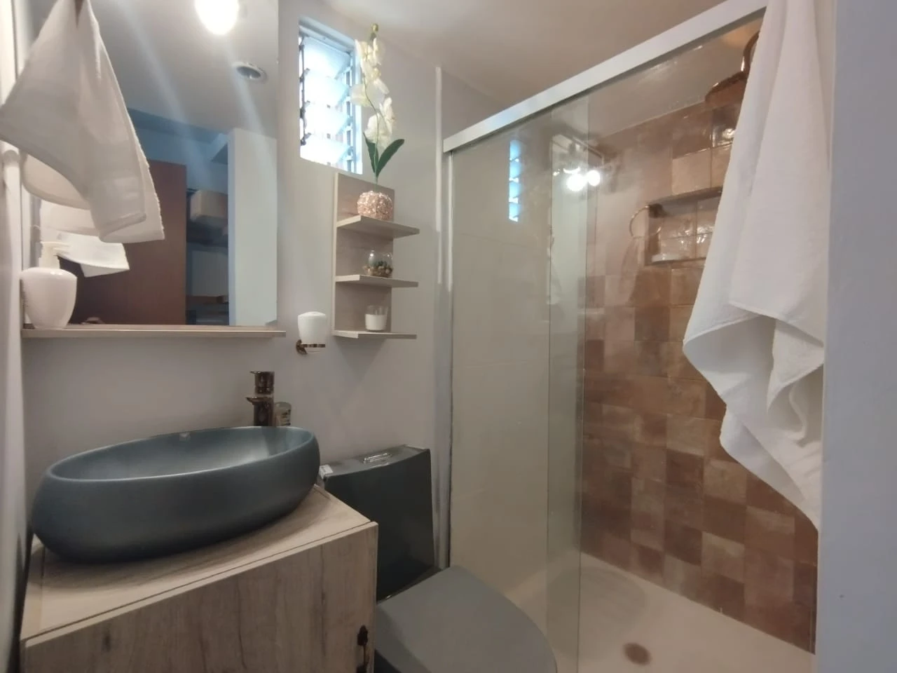 APARTAMENTO AMOBLADO SECTOR LOMA DEL INDIO
