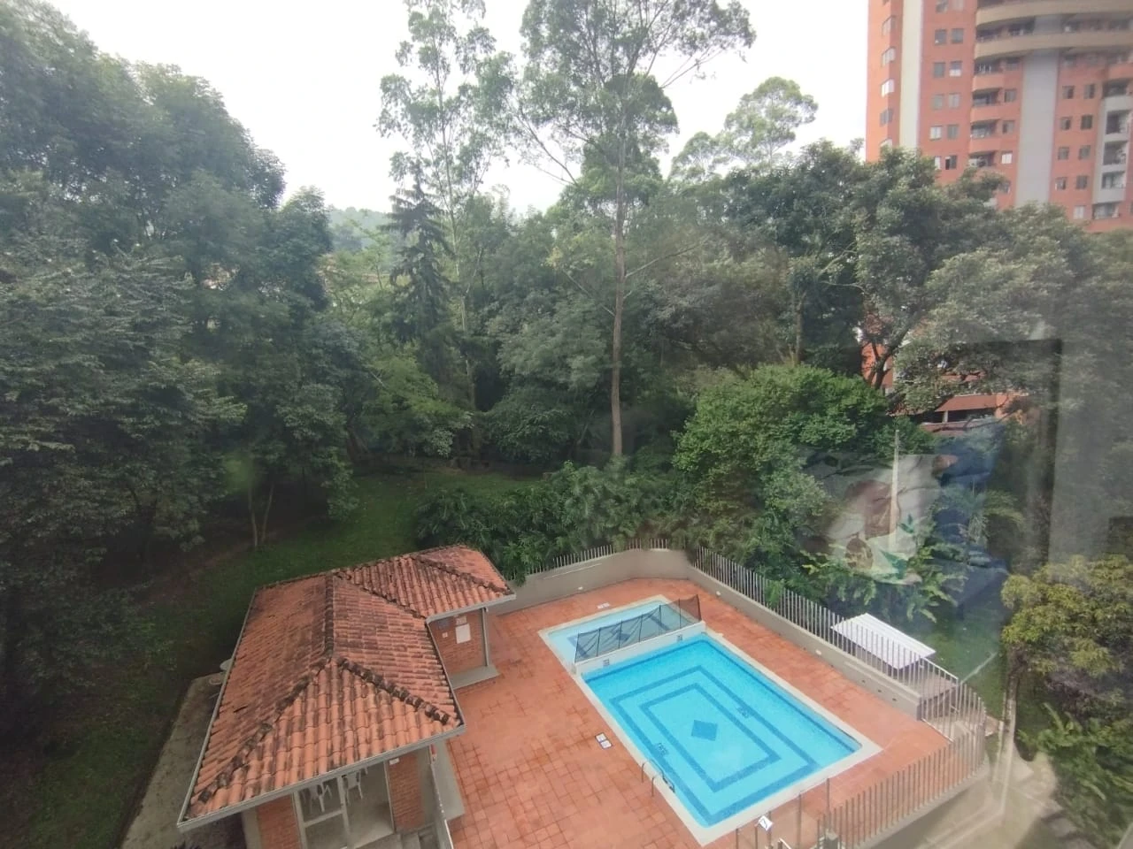 APARTAMENTO AMOBLADO SECTOR LOMA DEL INDIO