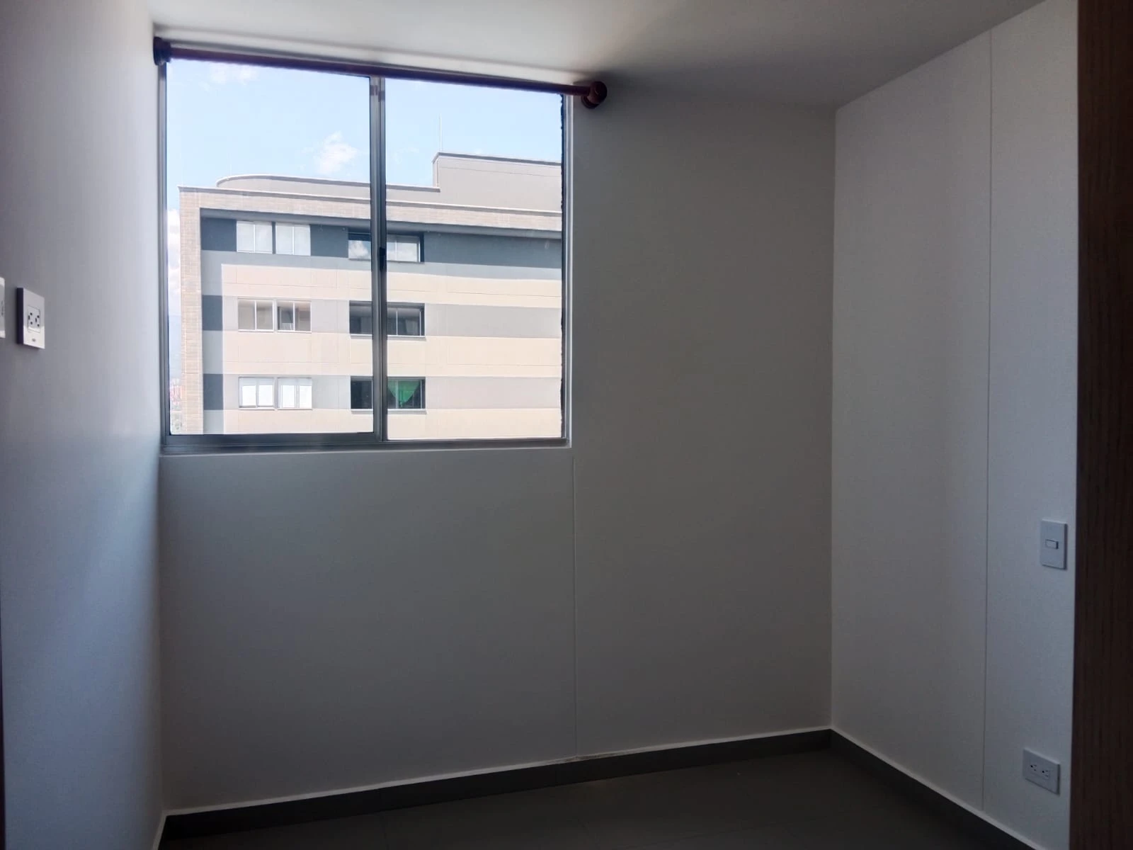 ARRIENDO APARTAMENTO EN EL POBLADO