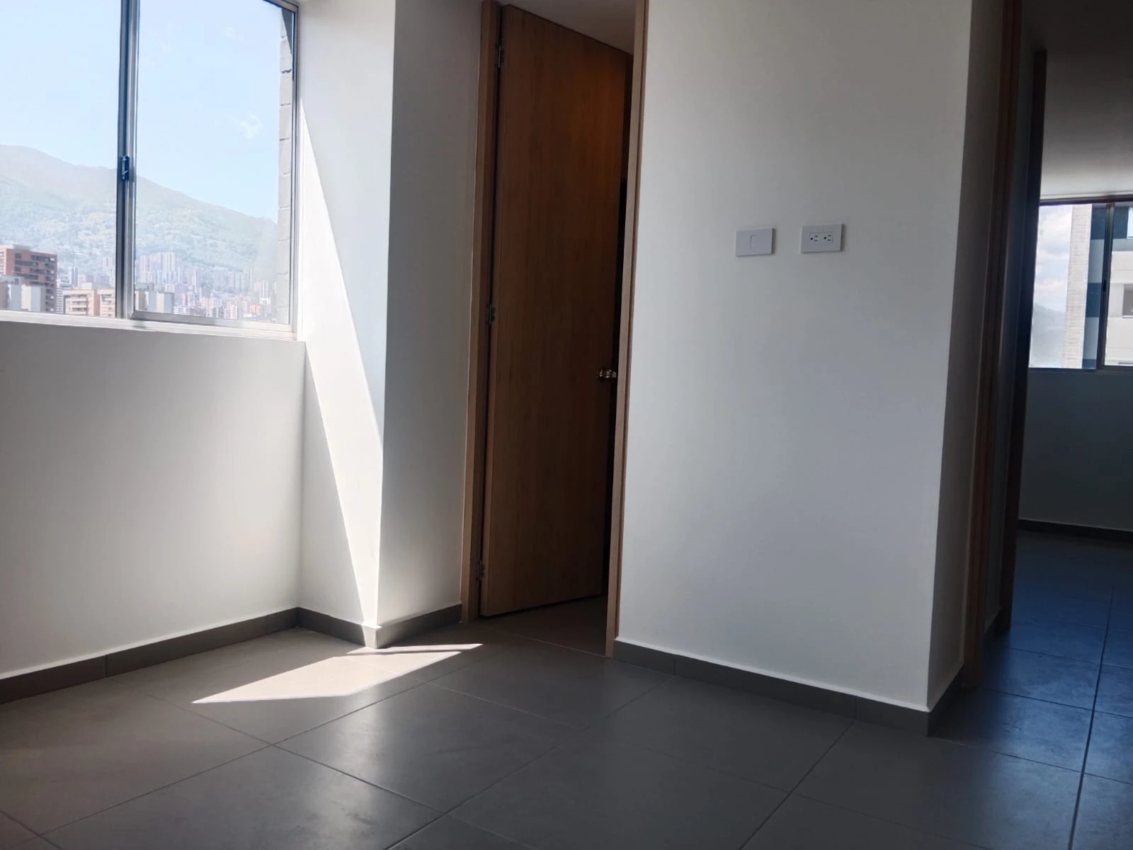 ARRIENDO APARTAMENTO EN EL POBLADO