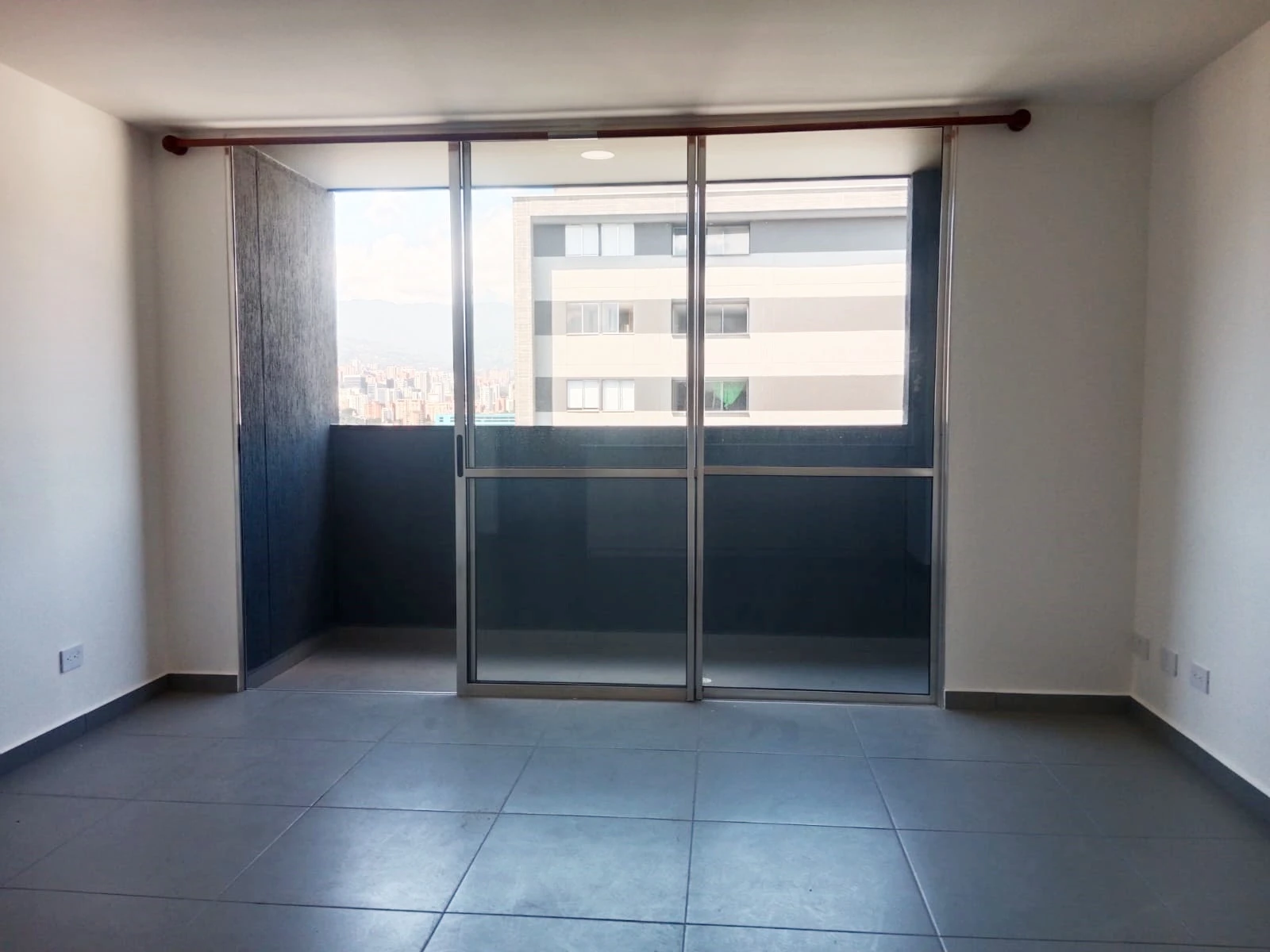ARRIENDO APARTAMENTO EN EL POBLADO