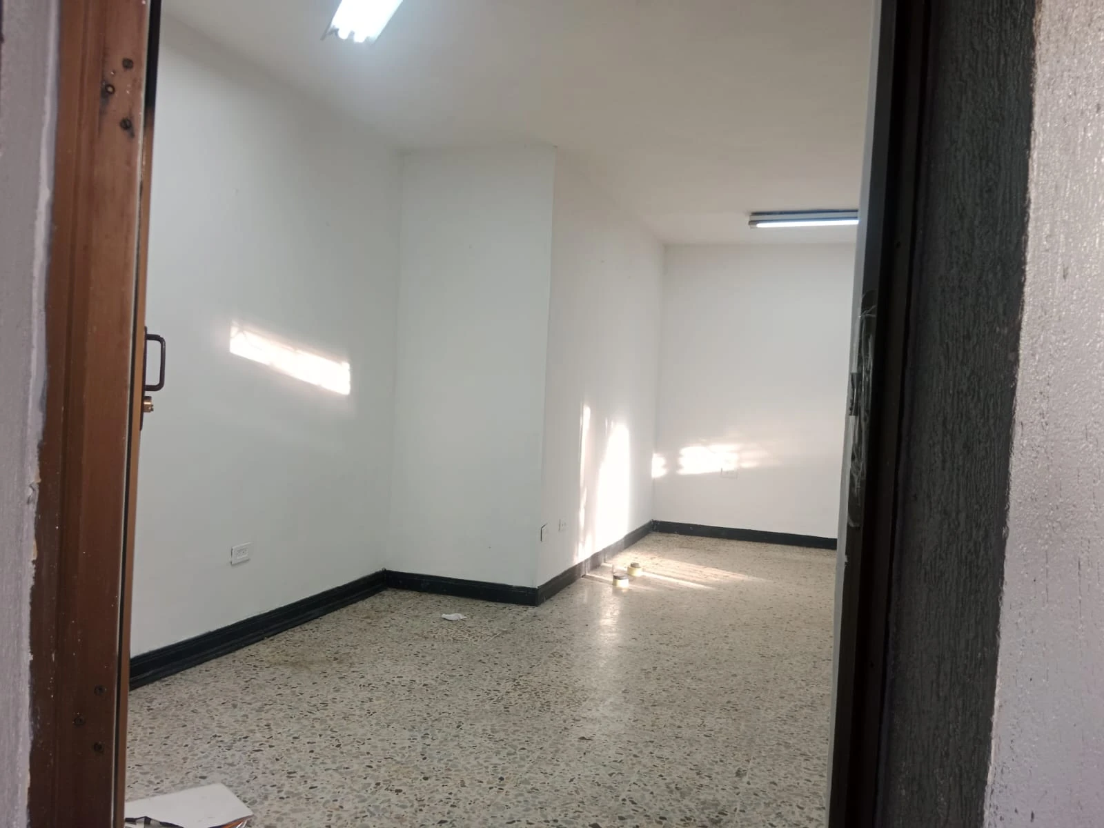 LOCAL COMERCIAL  EN ARRIENDO BELÉN