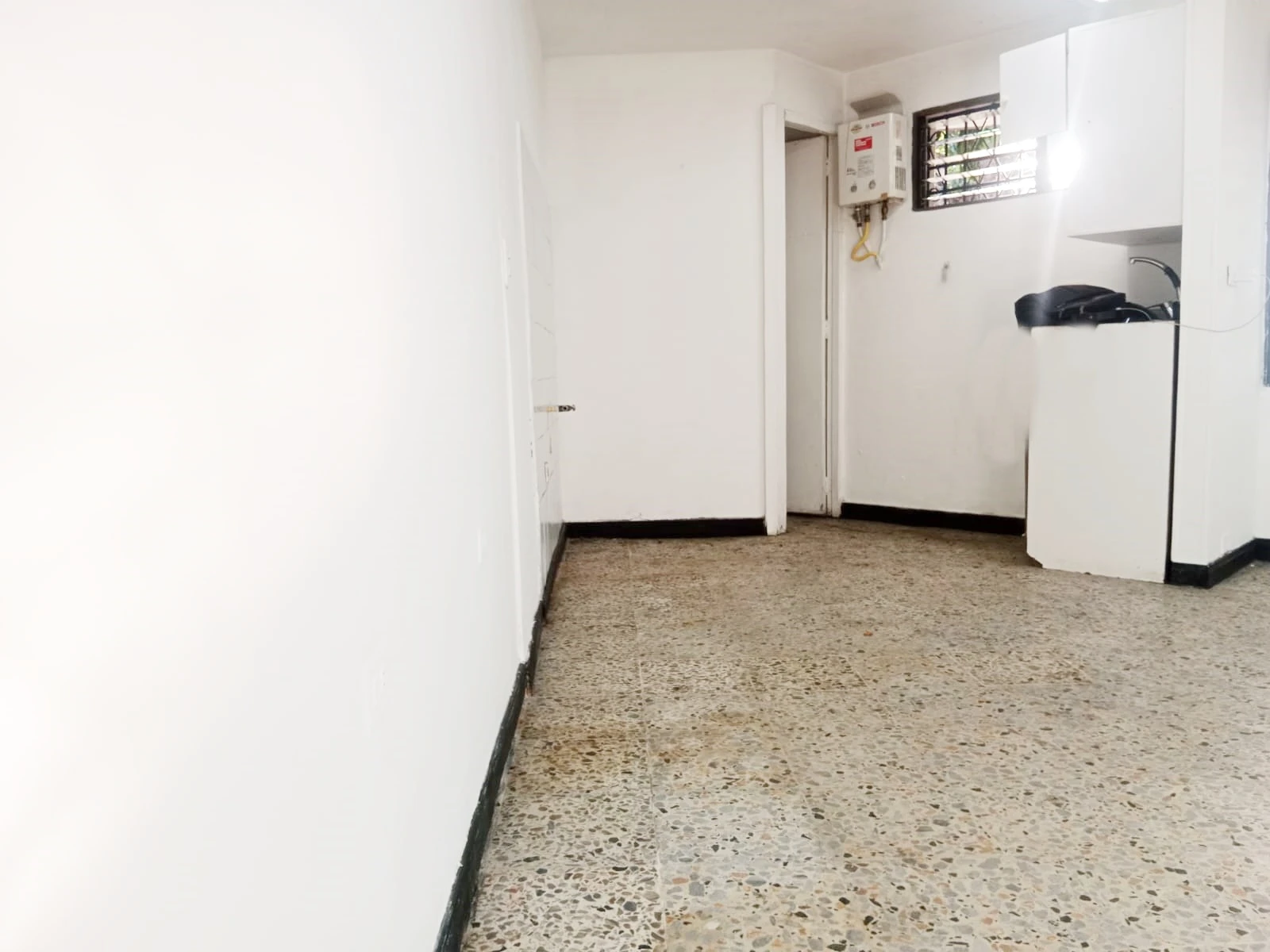 LOCAL COMERCIAL  EN ARRIENDO BELÉN