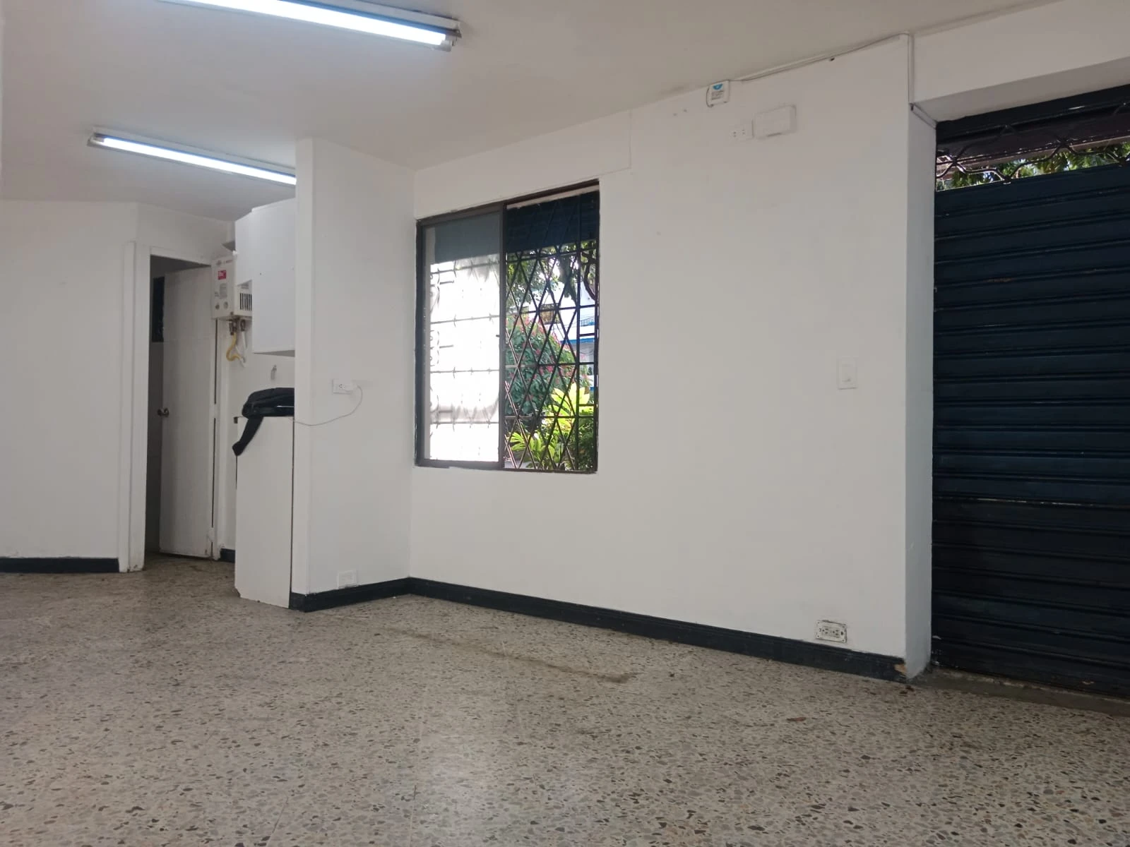 LOCAL COMERCIAL  EN ARRIENDO BELÉN
