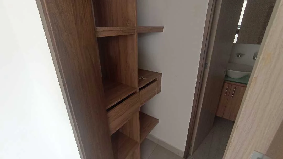 Se arrienda apartamento en niquia al frente de la estación niquia