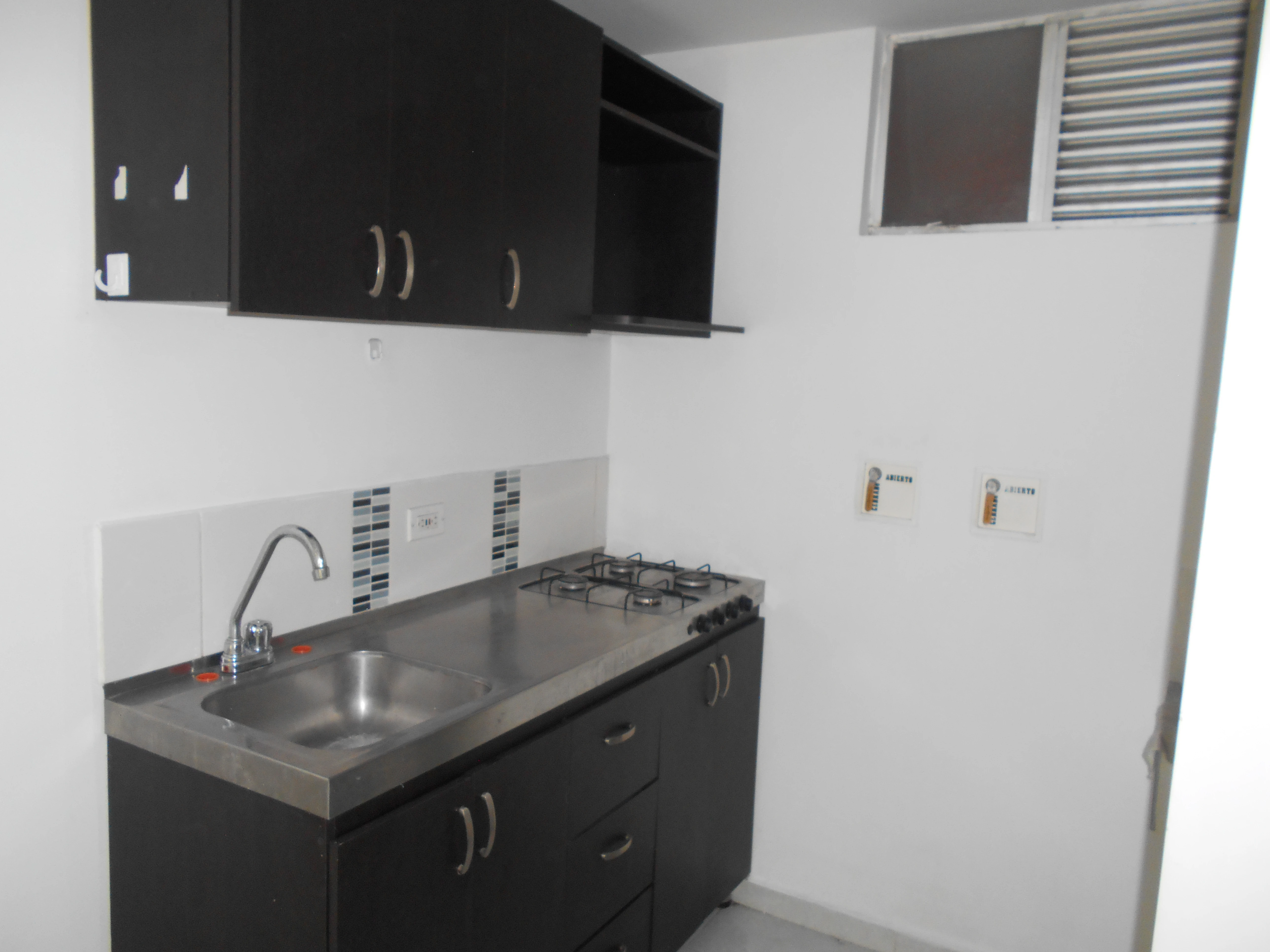 apartaestudio en arriendo sector simon bolivar