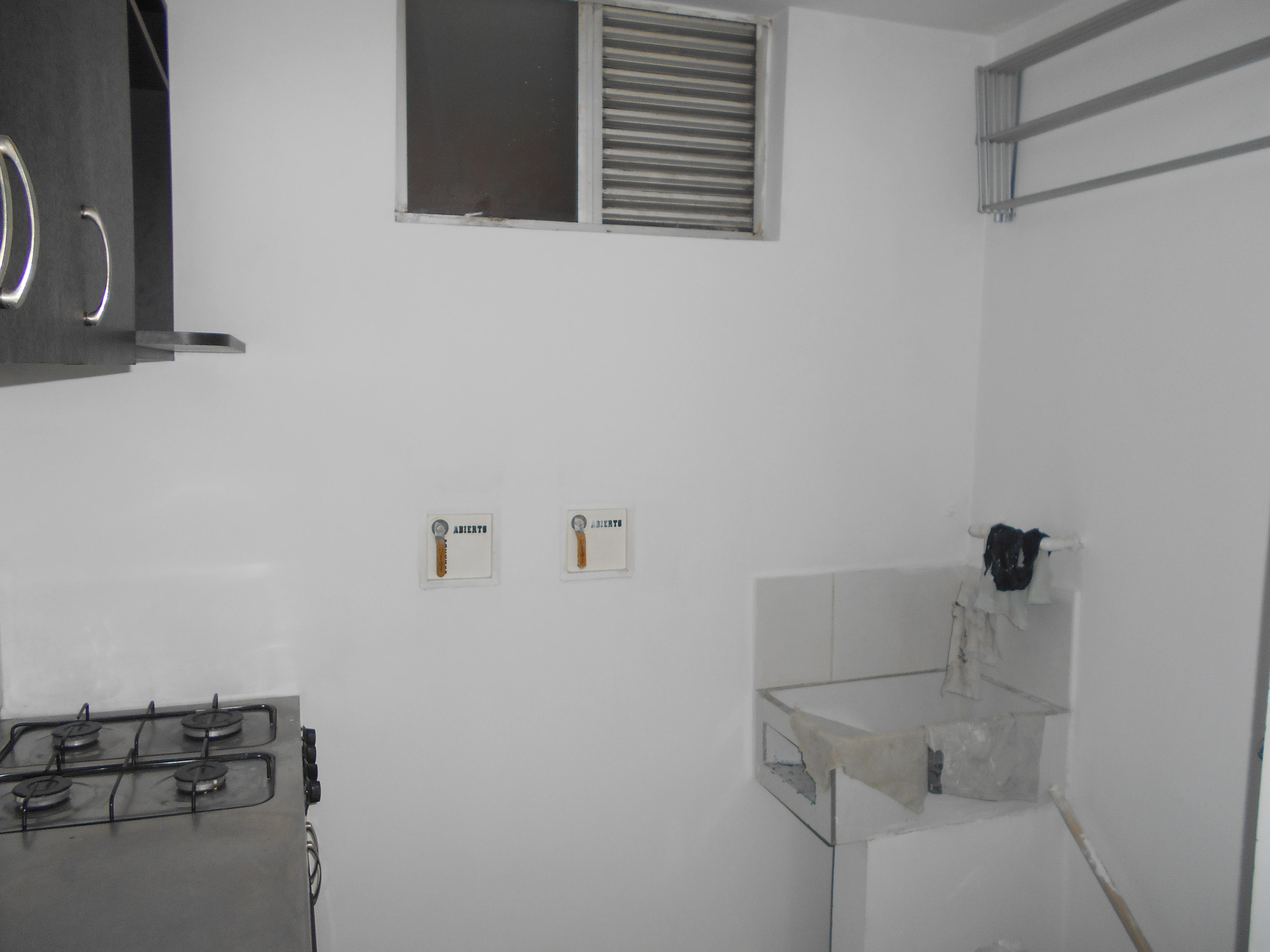 apartaestudio en arriendo sector simon bolivar