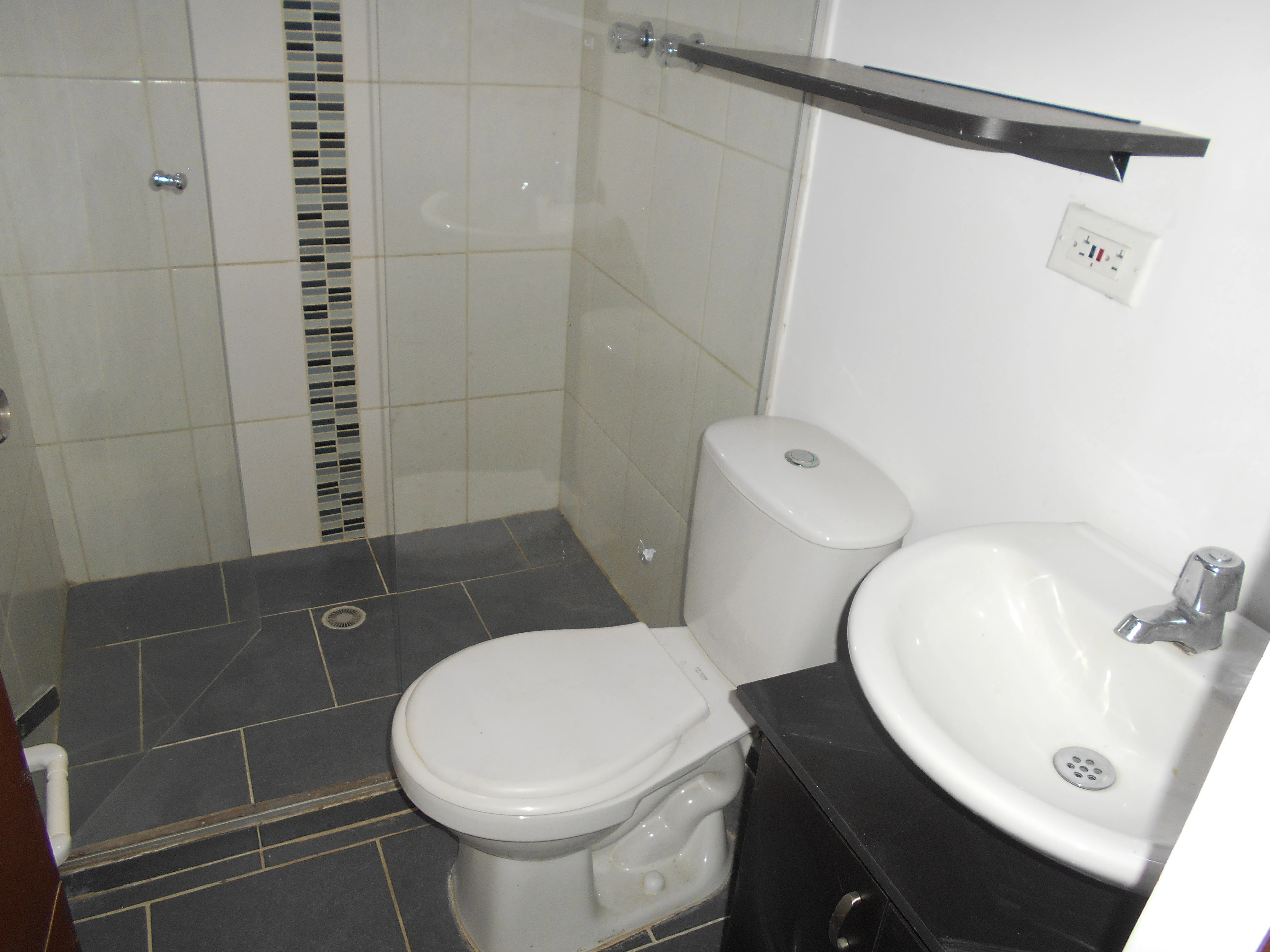 apartaestudio en arriendo sector simon bolivar