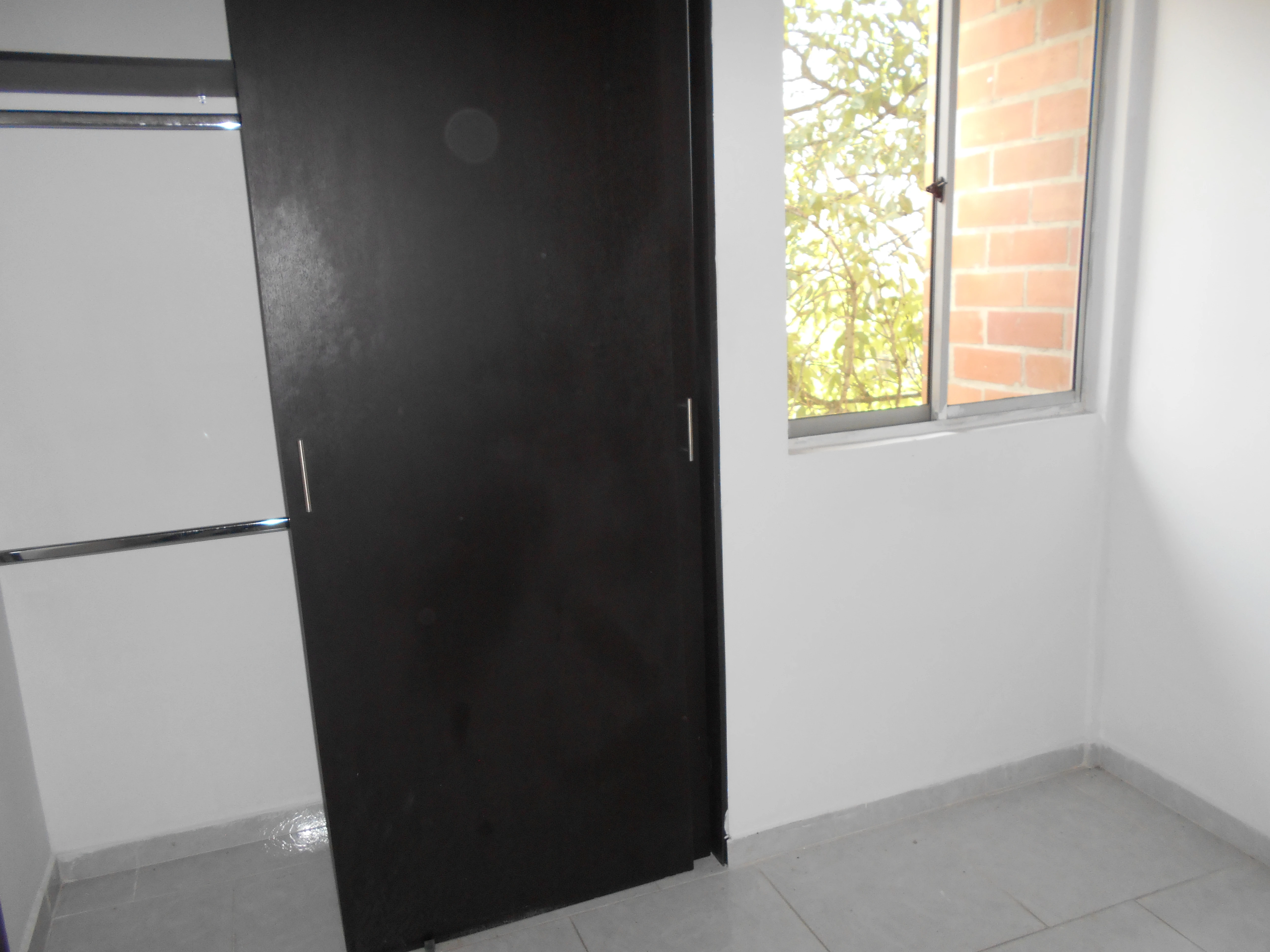 apartaestudio en arriendo sector simon bolivar