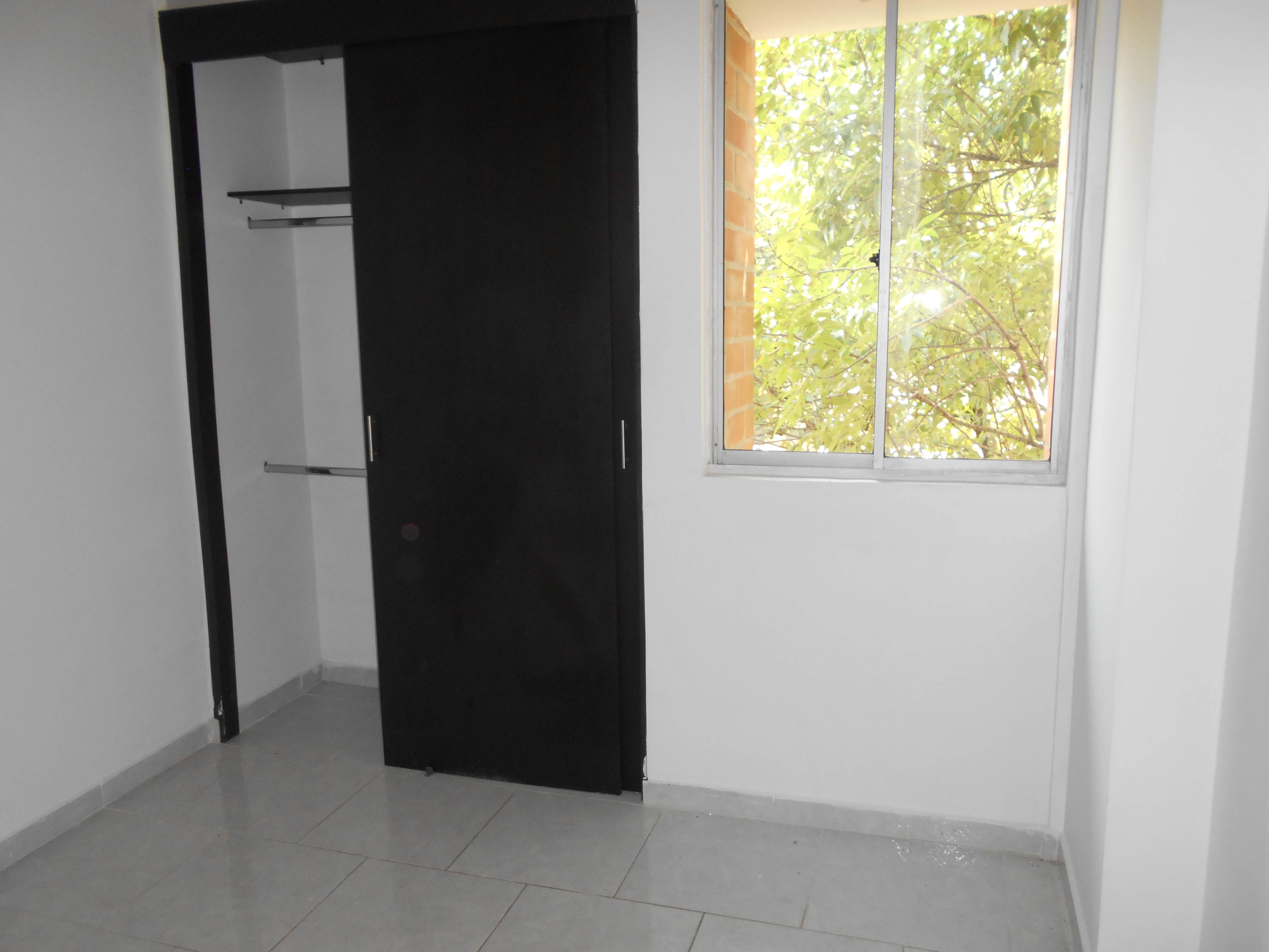 apartaestudio en arriendo sector simon bolivar