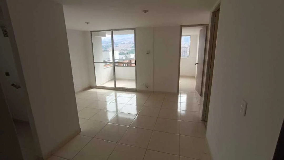 Se arrienda apartamento en sector madera via Machado