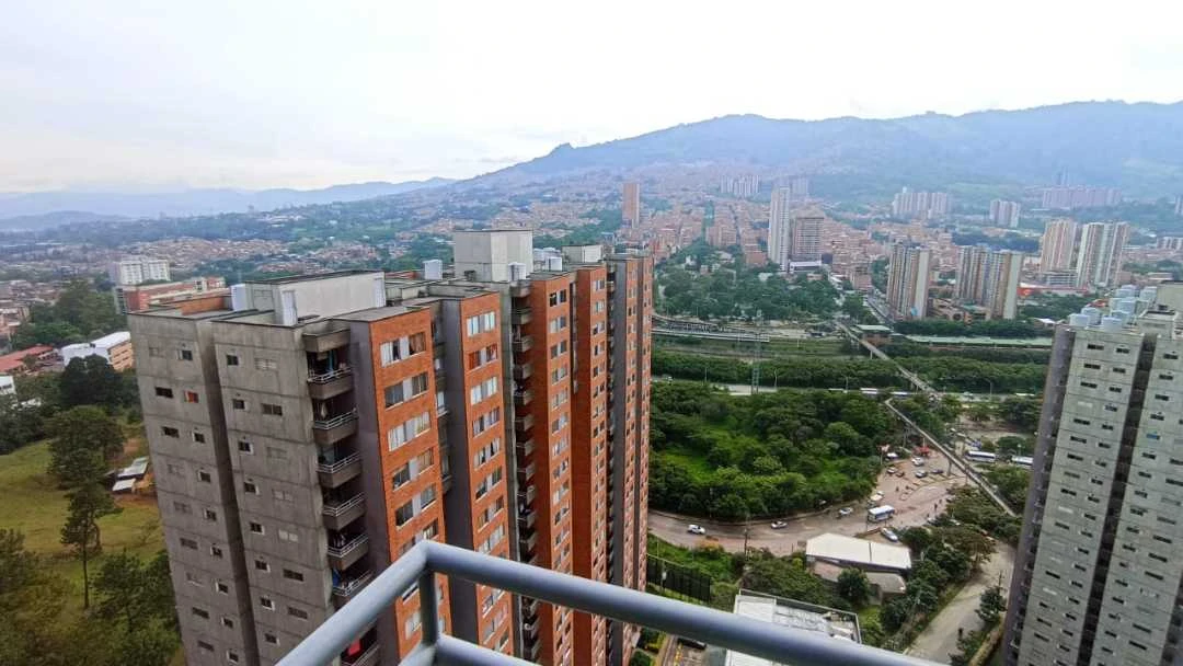 Se arrienda apartamento en sector madera via Machado