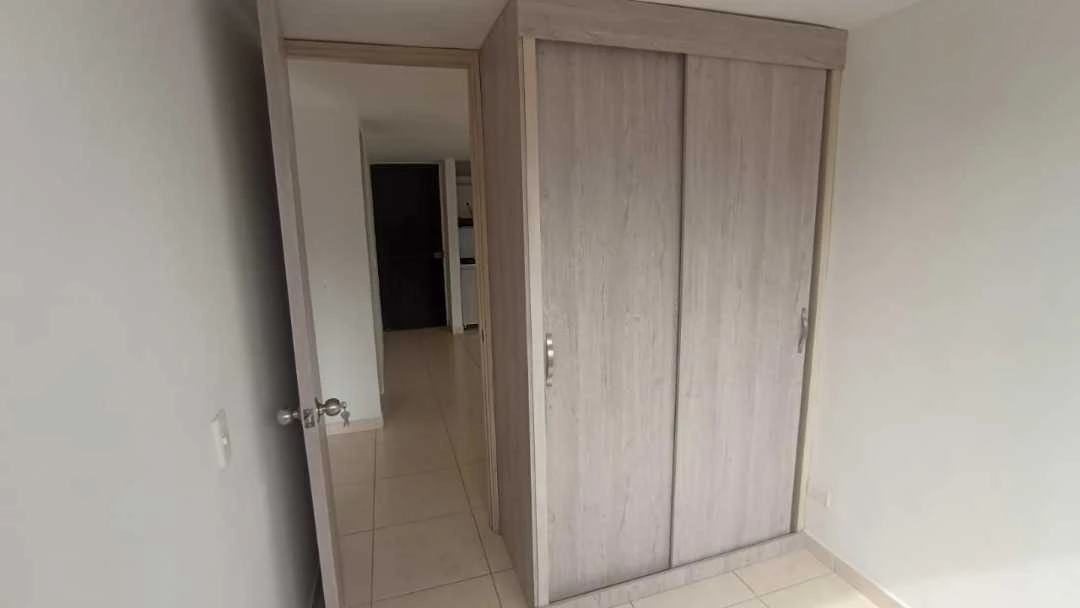 Se arrienda apartamento en sector madera via Machado
