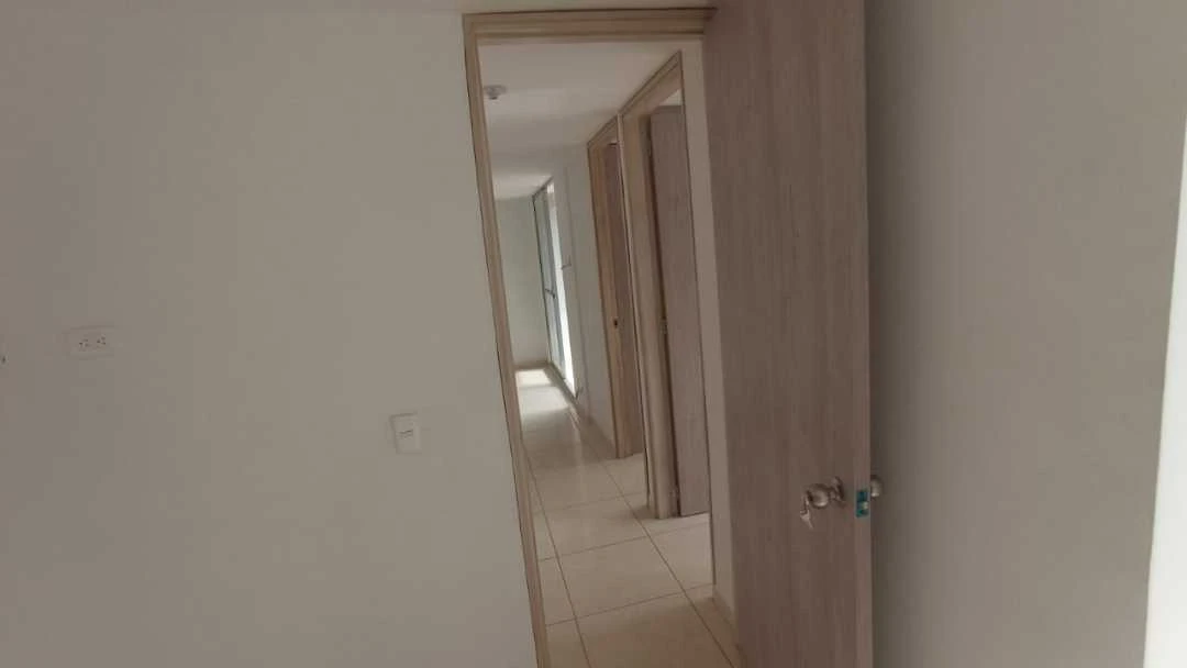 Se arrienda apartamento en sector madera via Machado