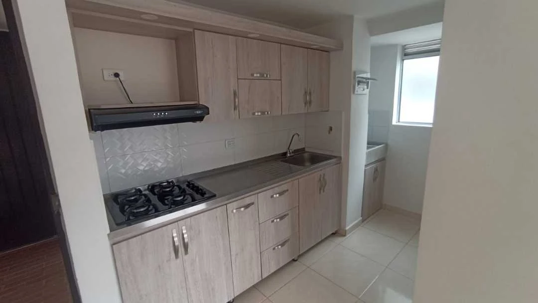 Se arrienda apartamento en sector madera via Machado