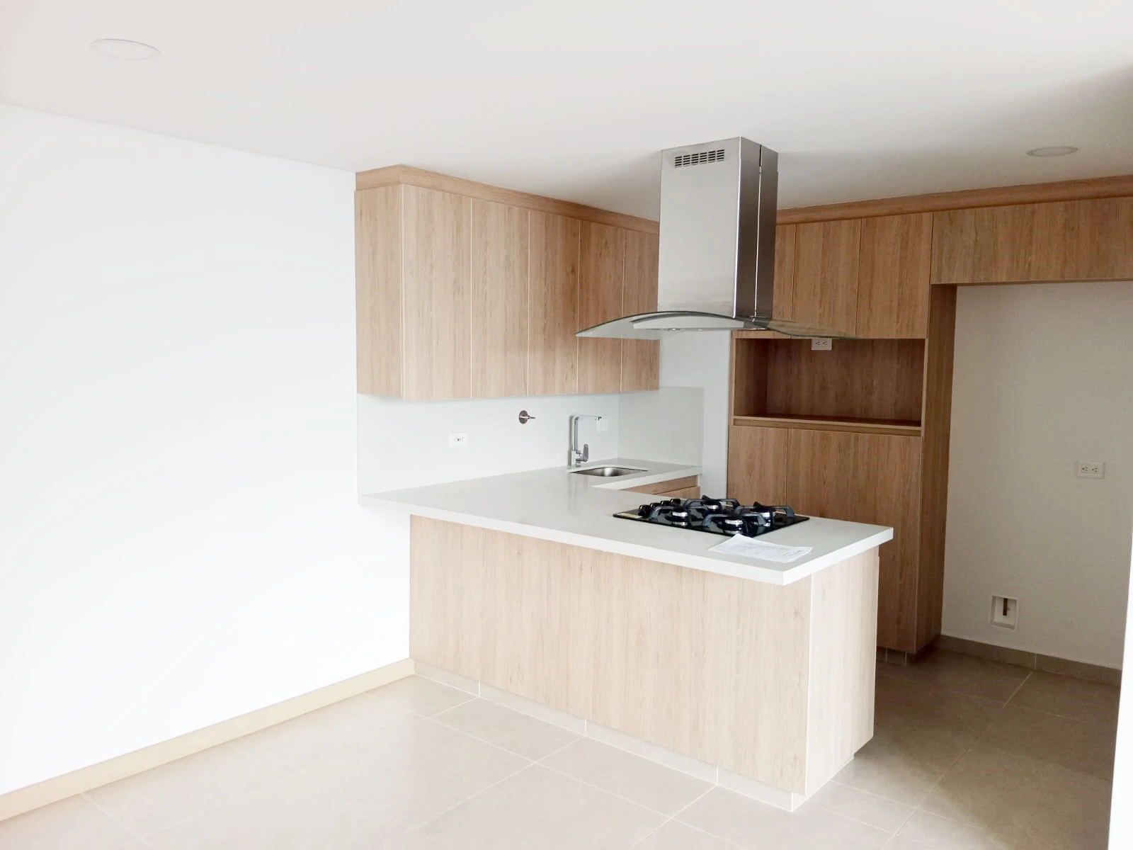 ARRIENDO APARTAMENTO EN EL POBLADO