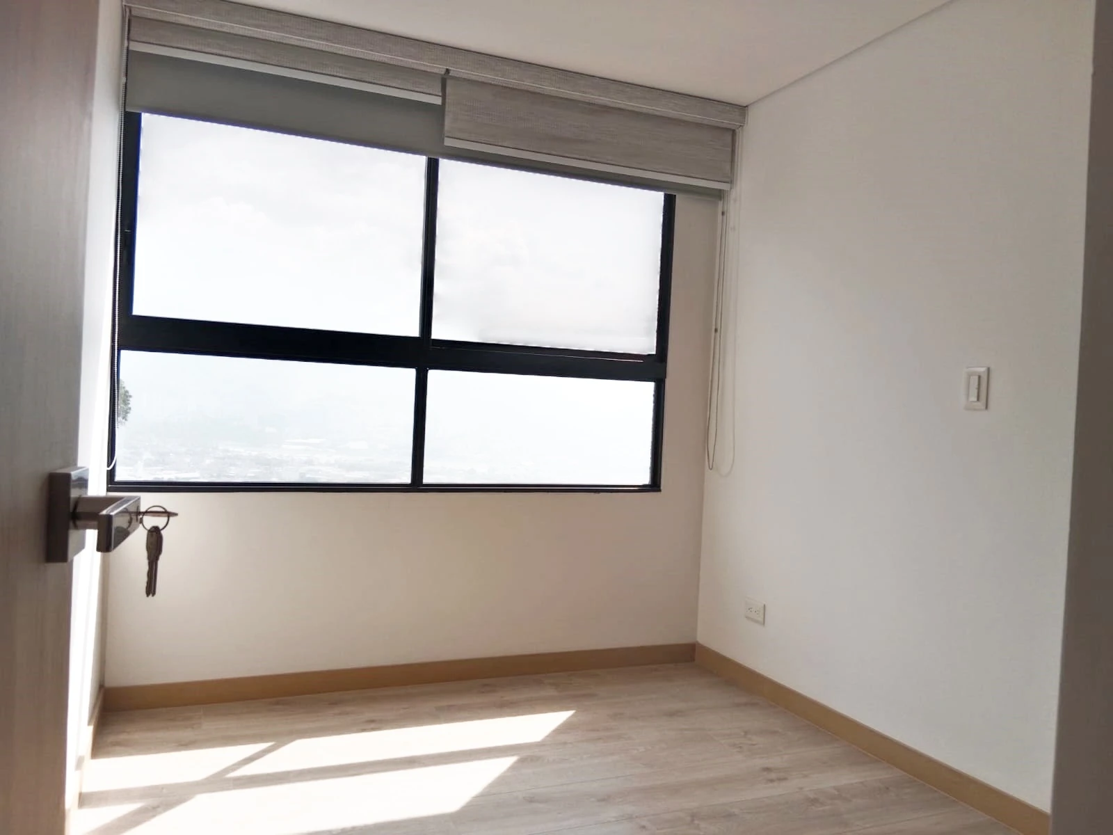ARRIENDO APARTAMENTO EN EL POBLADO