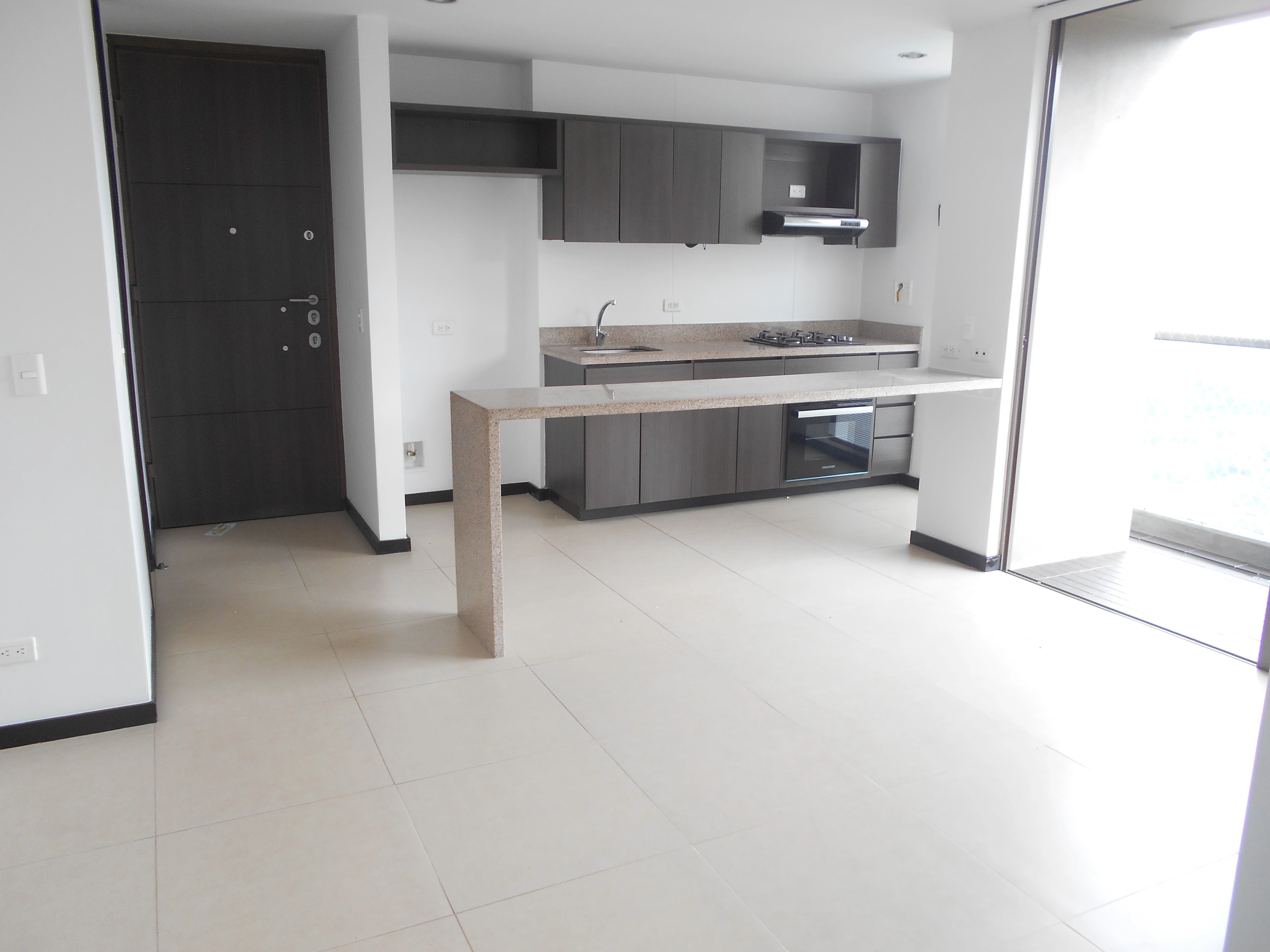 apartamento en arriendo sector superior padre marianito