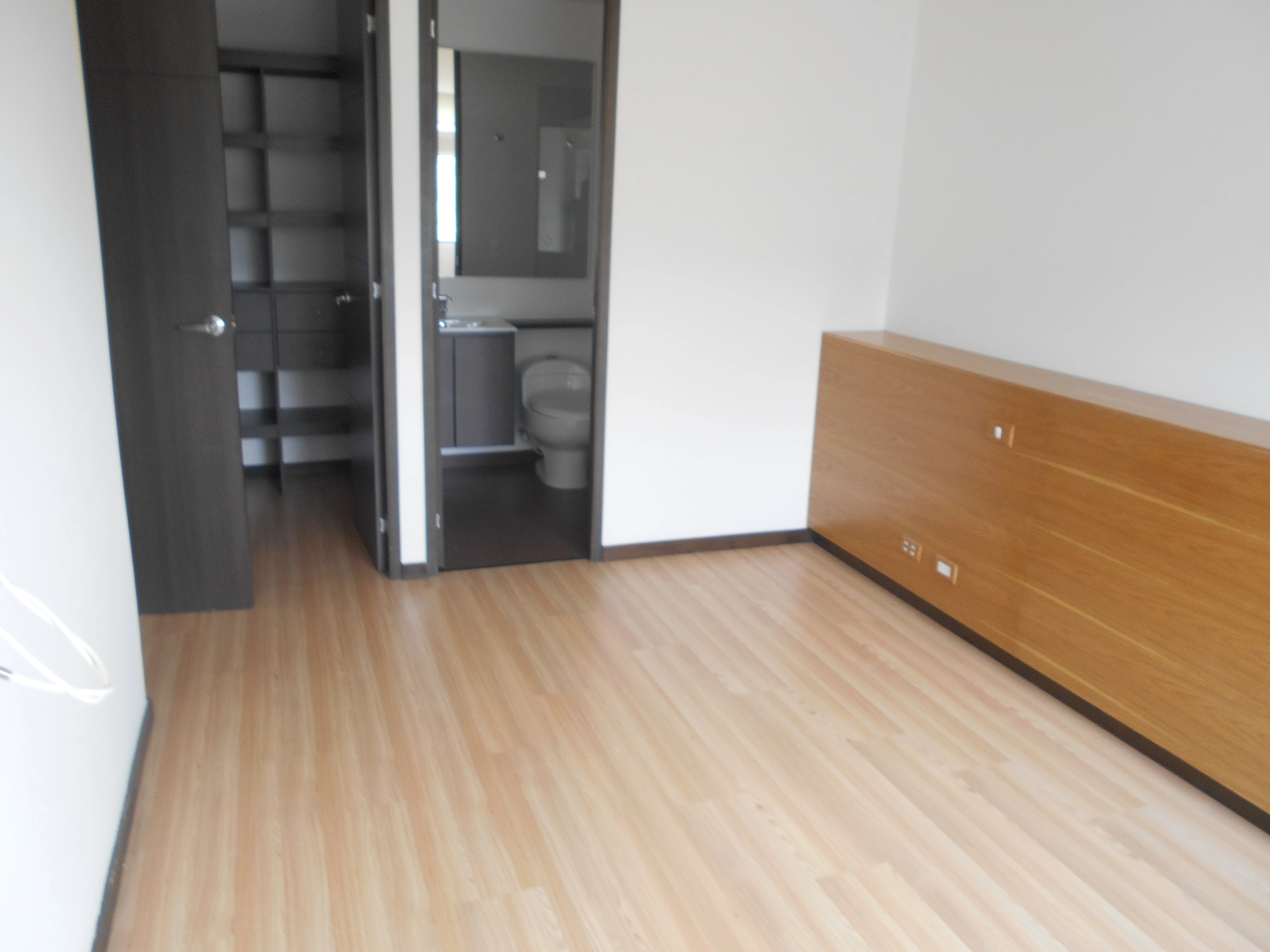 apartamento en arriendo sector superior padre marianito