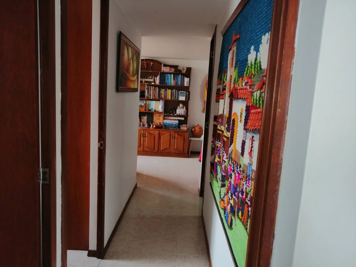 Apartamento amoblado en arriendo sector Carlos E Restrepo