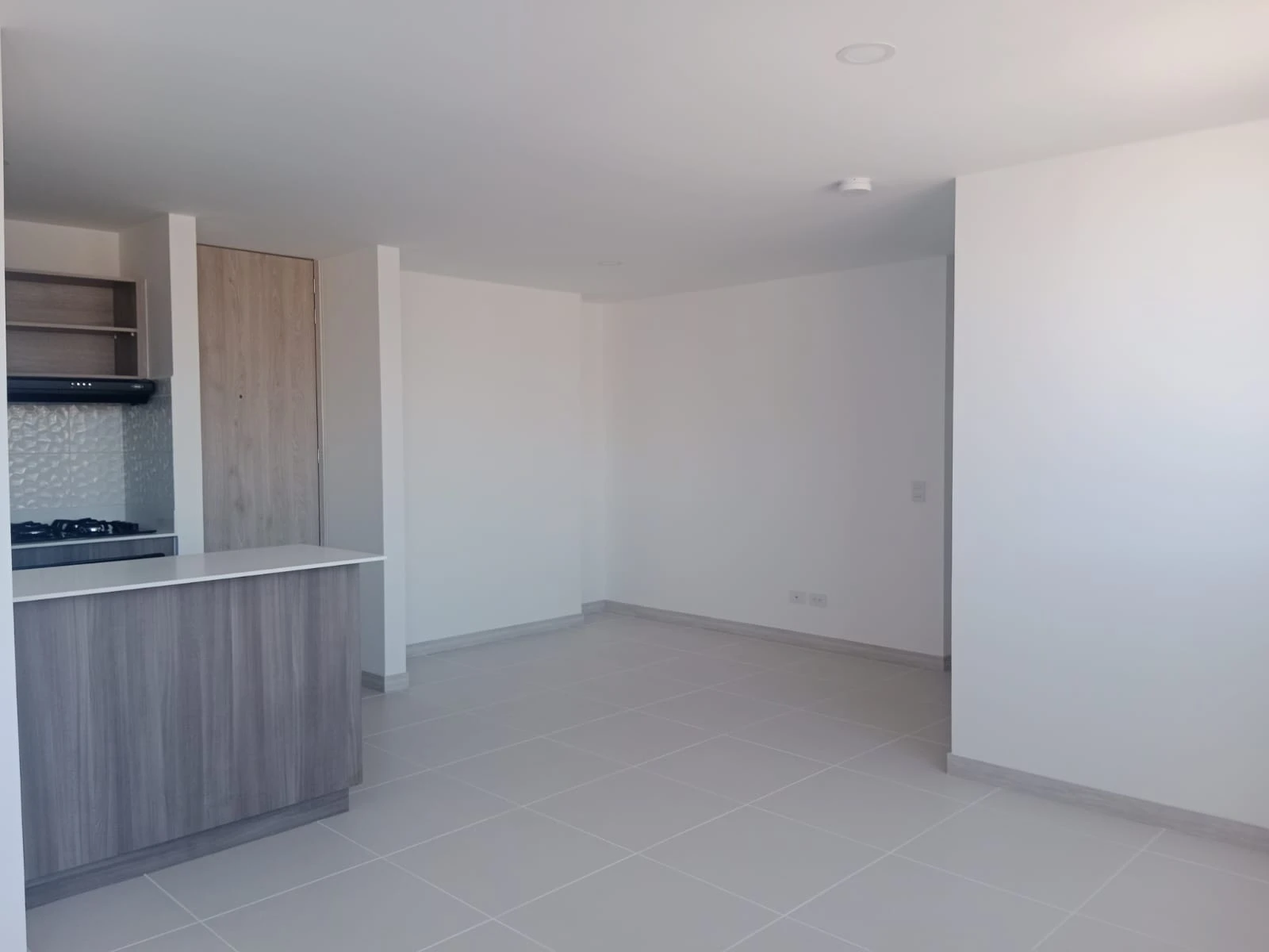 ARRIENDO APARTAMENTO EN EL POBLADO