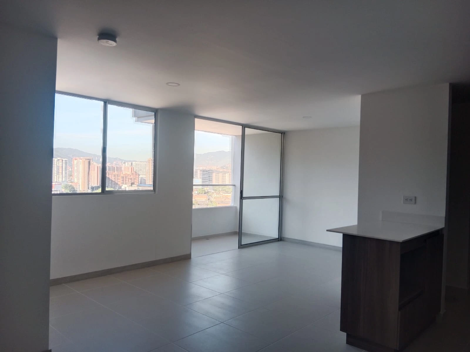 ARRIENDO APARTAMENTO EN EL POBLADO