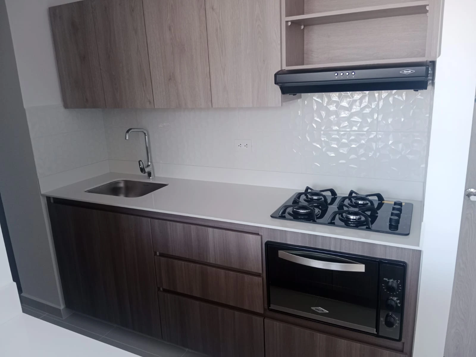 ARRIENDO APARTAMENTO EN EL POBLADO