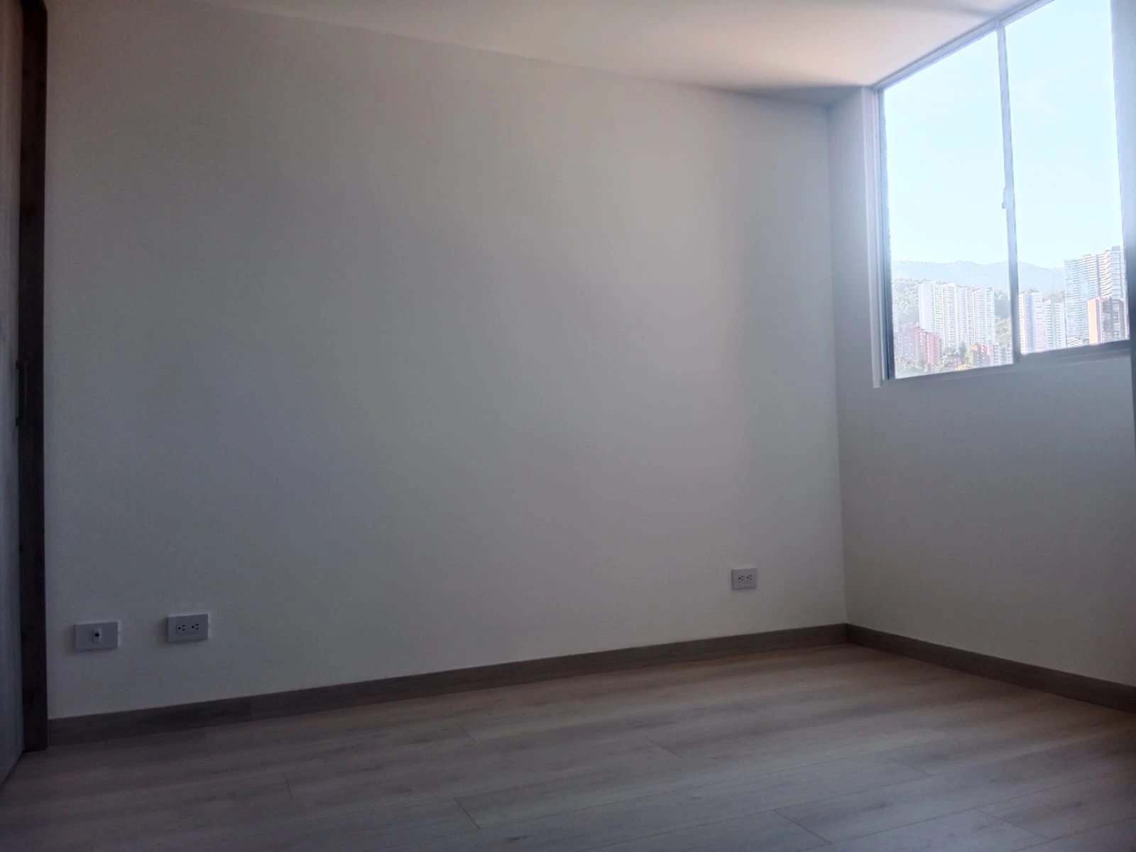 ARRIENDO APARTAMENTO EN EL POBLADO