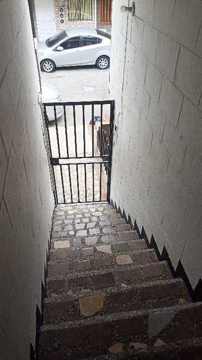 Se arrienda casa 2 piso en sector barrio gran avenida